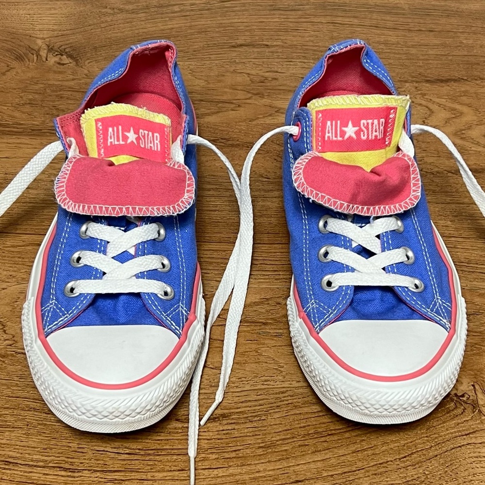 Mult-Colored Converse All Star Shoes Size M7 W9